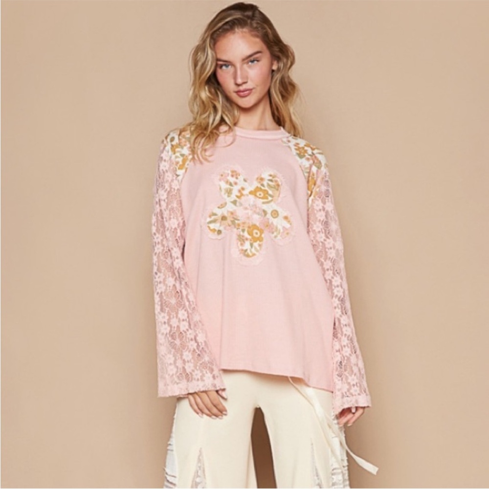 NWOT POL Dusty Pink Floral Patch Lace Long Sleeve Thermal Top - Size Medium